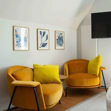 Aparthotel 21rooms 4*