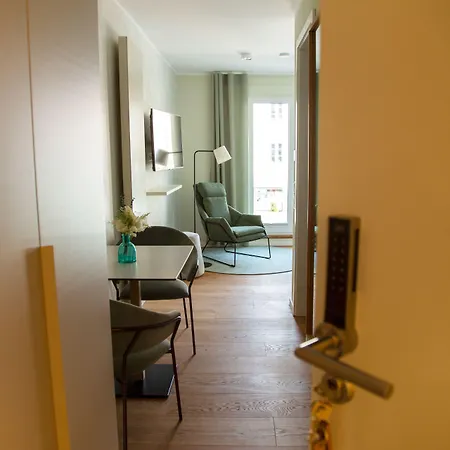 公寓式酒店 21rooms 4*