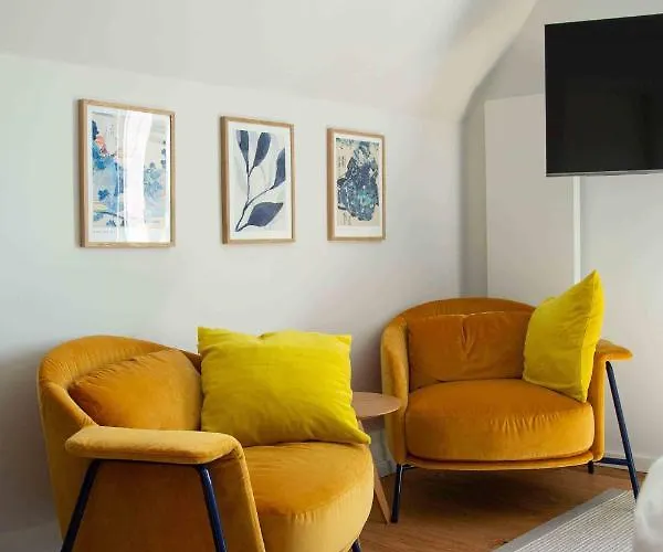 Aparthotel 21rooms 4*